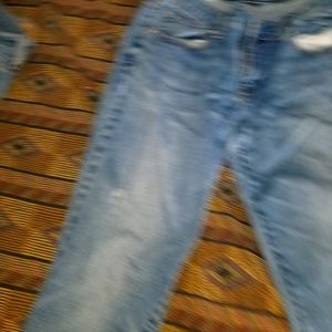 Distress jeans
